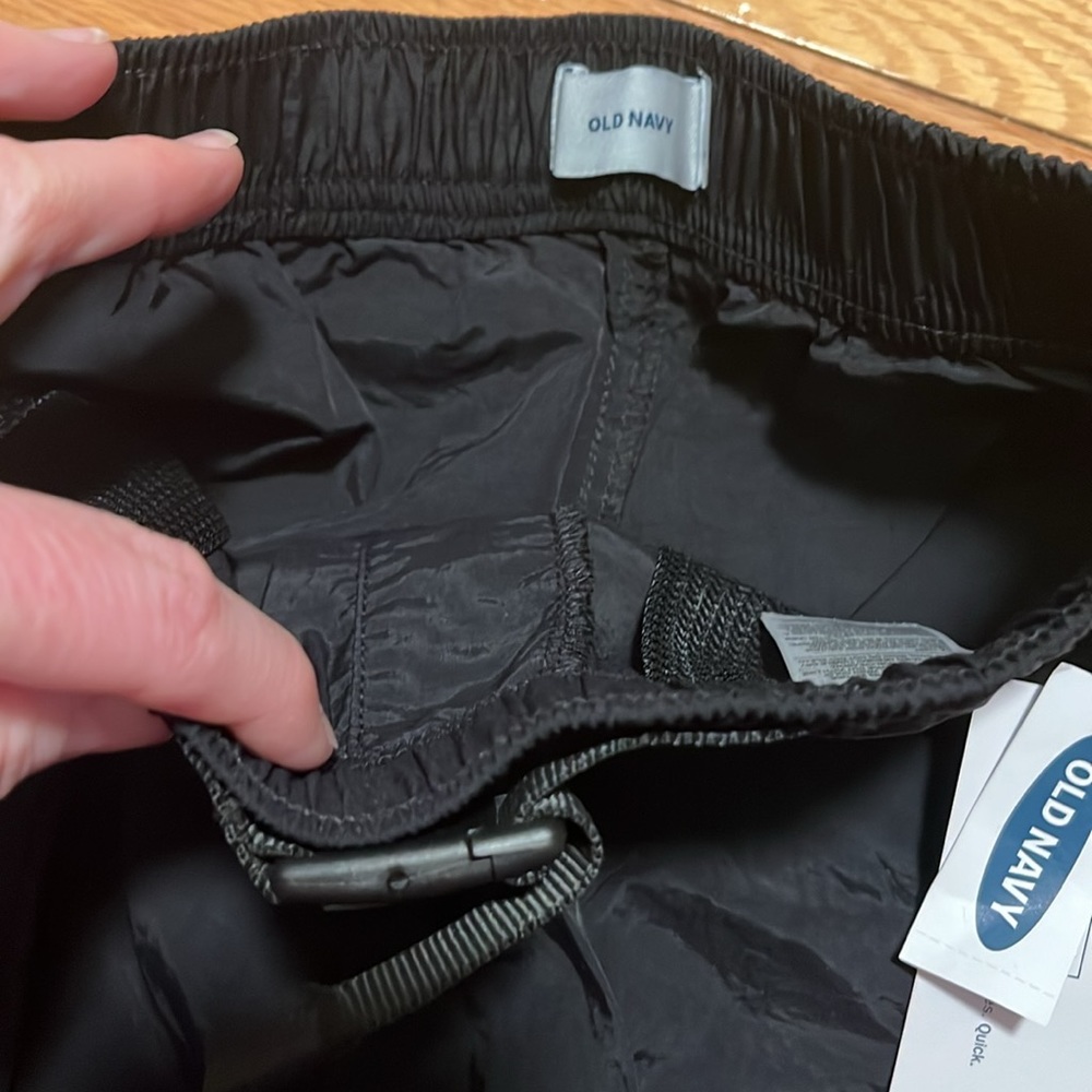 NWT Dry Quick Old Navy Black Shorts - Picture 2 of 3